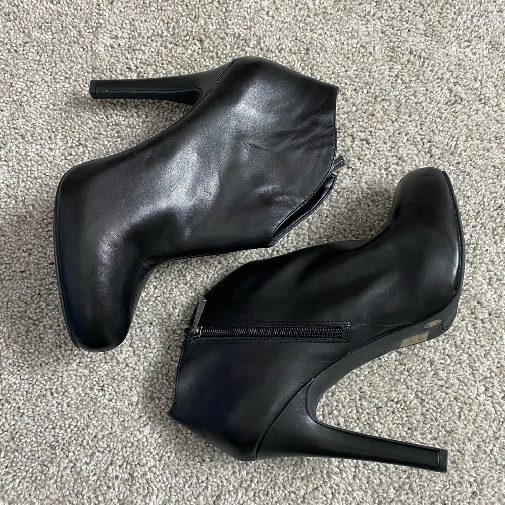 Jessica Simpson booties